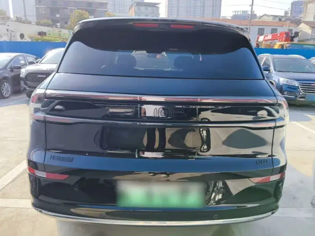 Changan Qiyuan Q07 — Фото автомобиля 5