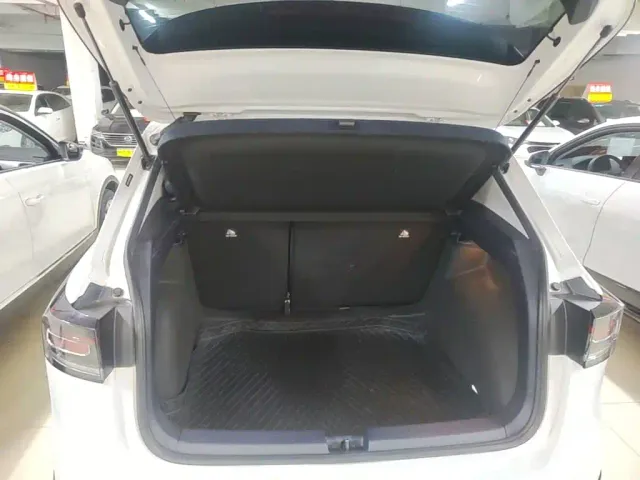 Volkswagen Tharu — Фото автомобиля 18