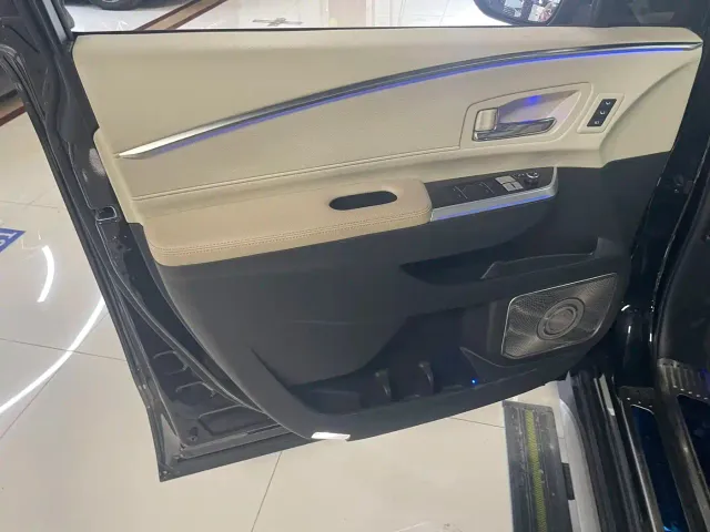 Toyota Granvia — Фото автомобиля 8