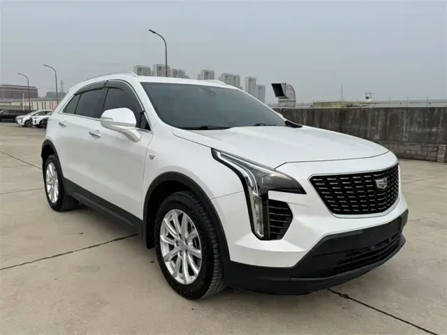 Cadillac XT4 — Фото автомобиля 10