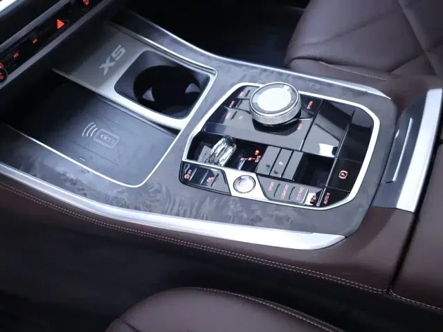 BMW X5 — Фото автомобиля 12