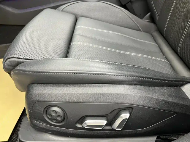 Audi A4L — Фото автомобиля 30