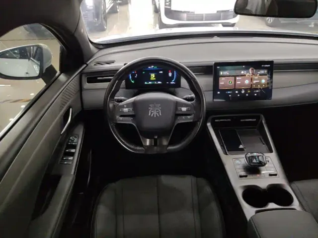 BYD Qin PLUS — Фото автомобиля 10