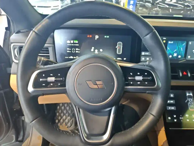 Li Auto ONE — Фото автомобиля 10