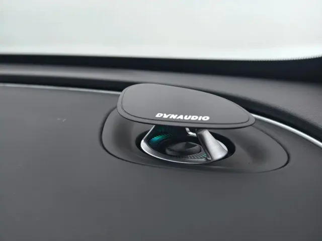 Xpeng G9 — Фото автомобиля 9