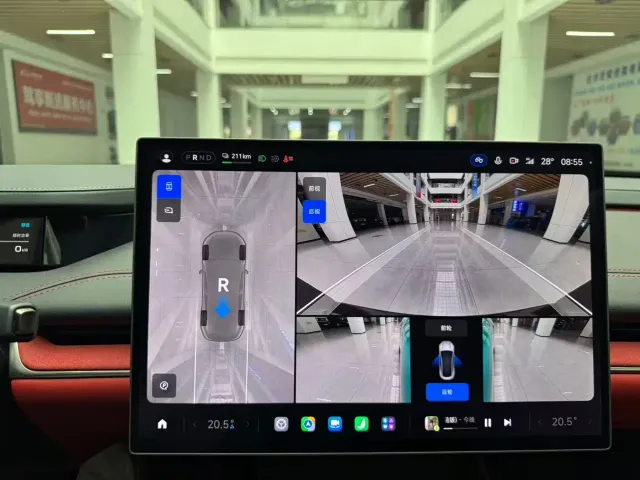 Xiaomi SU7 — Фото автомобиля 24