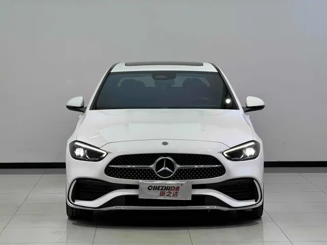 Mercedes-Benz C-Class — Фото автомобиля 2