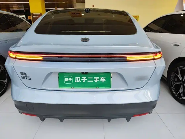 Nio ET5 — Фото автомобиля 5