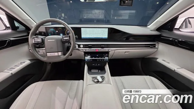 Hyundai Grandeur GN7 — Фото автомобиля 9