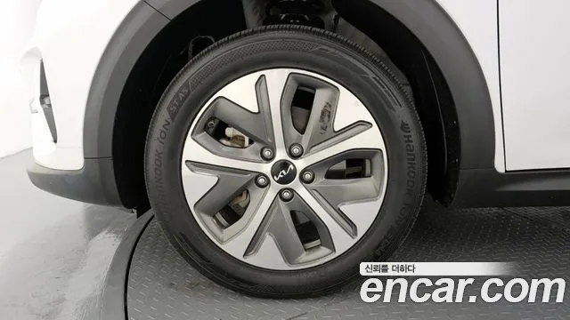 Kia Niro Niro Plus Air — Фото автомобиля 5