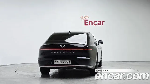 Hyundai Grandeur GN7 — Фото автомобиля 4