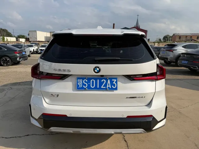 BMW X1 — Фото автомобиля 16