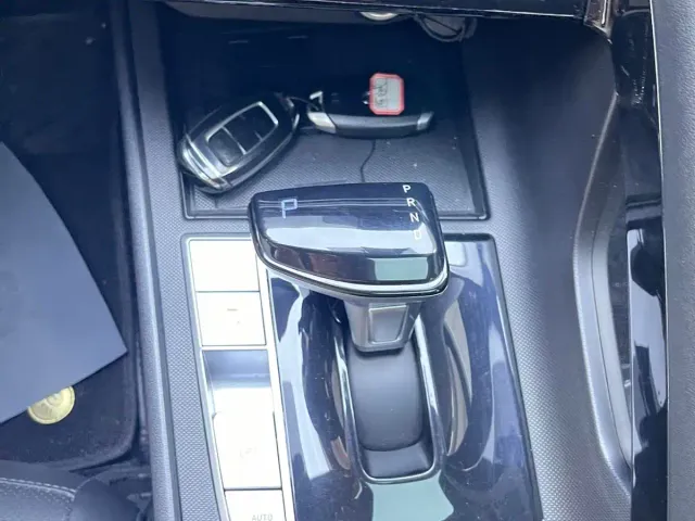 Hyundai Elantra — Фото автомобиля 20
