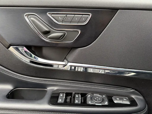 Lincoln Corsair — Фото автомобиля 20