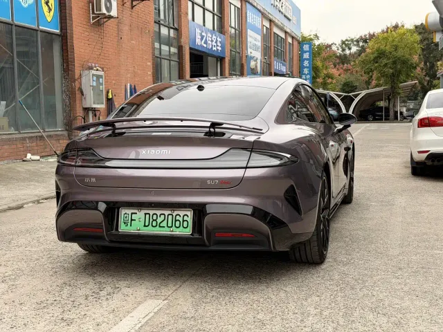 Xiaomi SU7 — Фото автомобиля 17