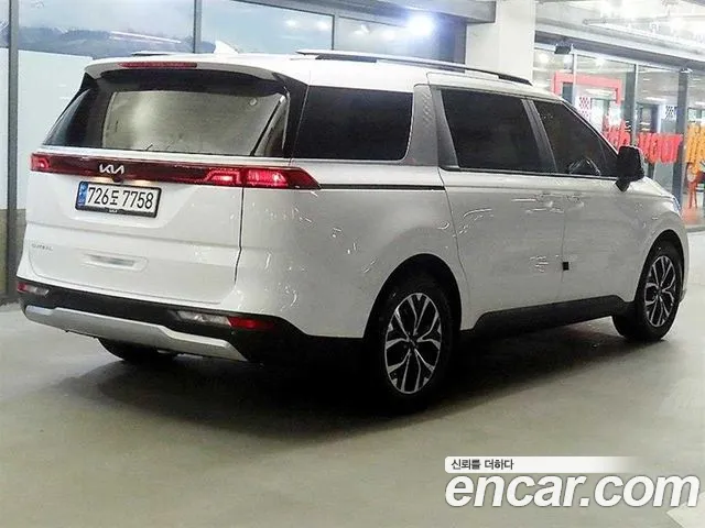 Kia Canival Carnival 4 поколение Дизель 11 мест Prestige — Фото автомобиля 4