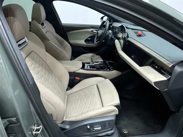 Audi A6L e-tron — Фото автомобиля 14