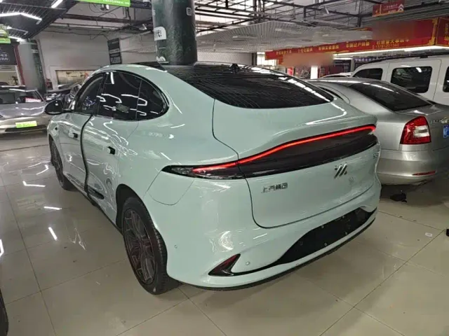 IM Motors LS6 — Фото автомобиля 4