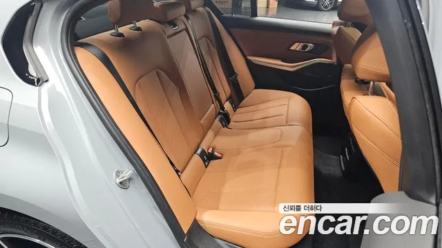 BMW 3-Series 3 серия (G20) 320i M Sport — Фото автомобиля 26