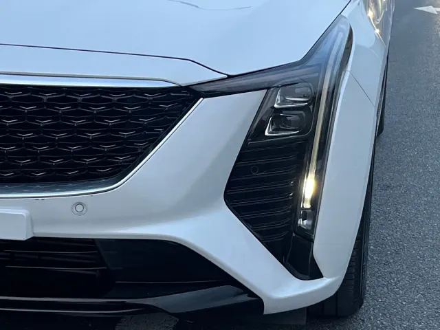 Cadillac CT5 — Фото автомобиля 16