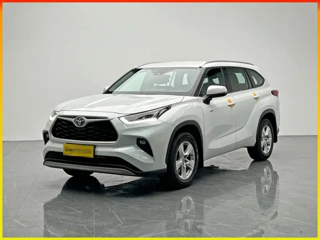 Фотография автомобиля — Toyota Highlander