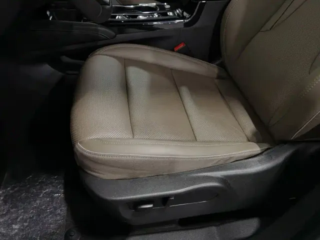 Buick Envision Plus — Фото автомобиля 20