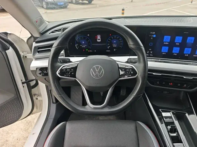 Volkswagen Lamando — Фото автомобиля 10