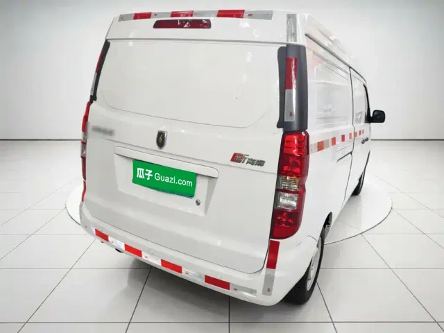 Jinbei New Hiace X30L — Фото автомобиля 4
