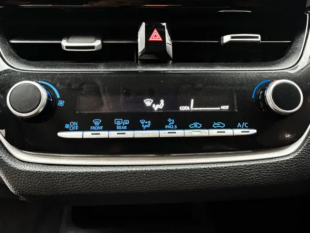 Toyota Corolla — Фото автомобиля 12