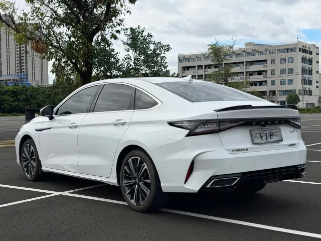 Chery Arrizo 8 — Фото автомобиля 6