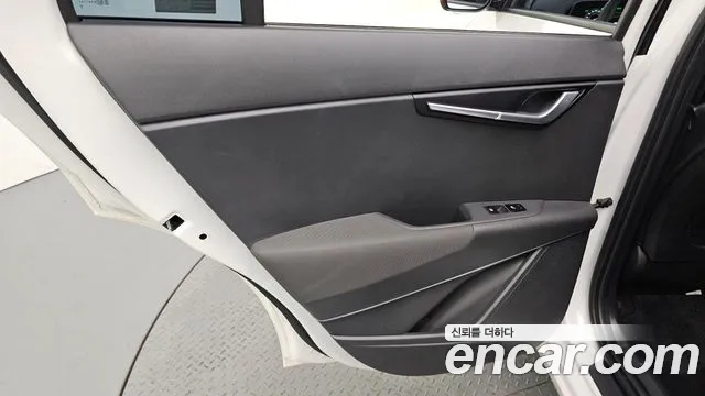 Kia Niro All Niro EV Air — Фото автомобиля 24