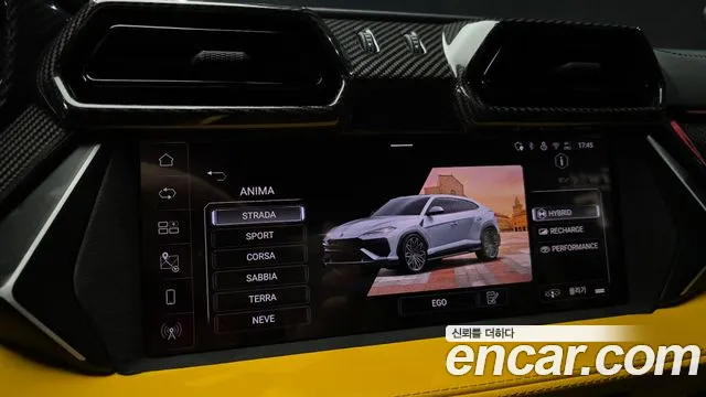 Lamborghini Urus — Фото автомобиля 21