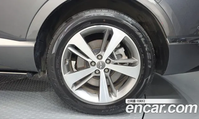 Genesis GV80 — Фото автомобиля 6