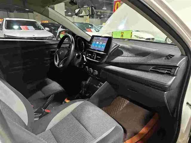 Toyota Vios — Фото автомобиля 5