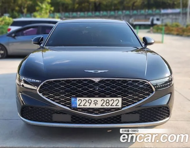Фотография автомобиля — Genesis G90 RS4