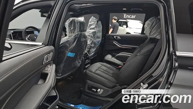 BMW X7 — Фото автомобиля 11