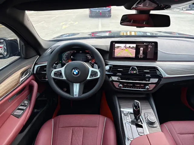 BMW 5 Series — Фото автомобиля 7
