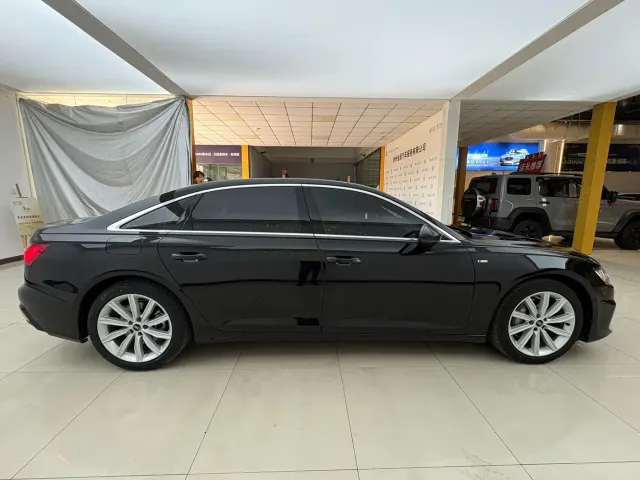 Audi A6L — Фото автомобиля 8