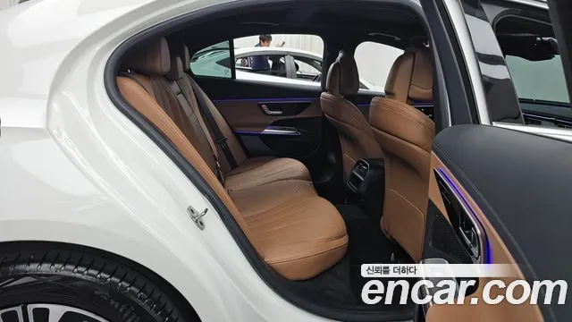 Mercedes-Benz E-Class W214 — Фото автомобиля 18