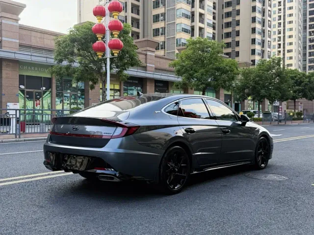 Hyundai Sonata — Фото автомобиля 9