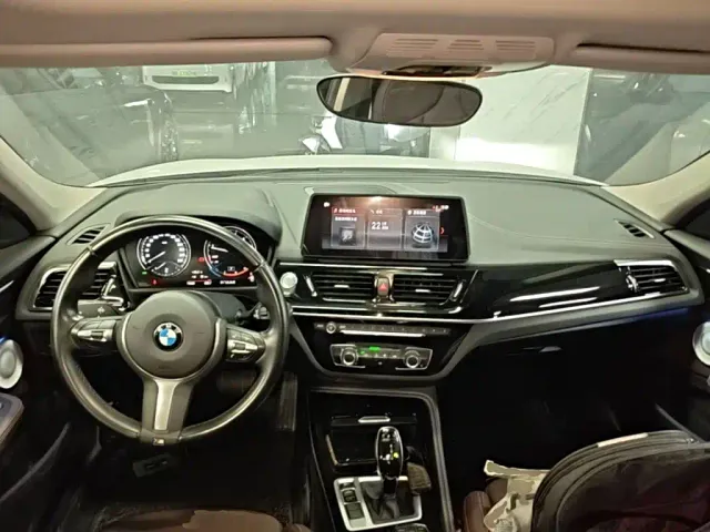 BMW BMW 1 Series 2023 125i M Sport Shadow Edition — Фото автомобиля 9