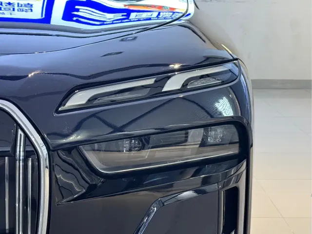 BMW 7 Series — Фото автомобиля 4