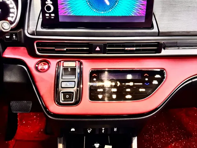 Honda Elysion — Фото автомобиля 20