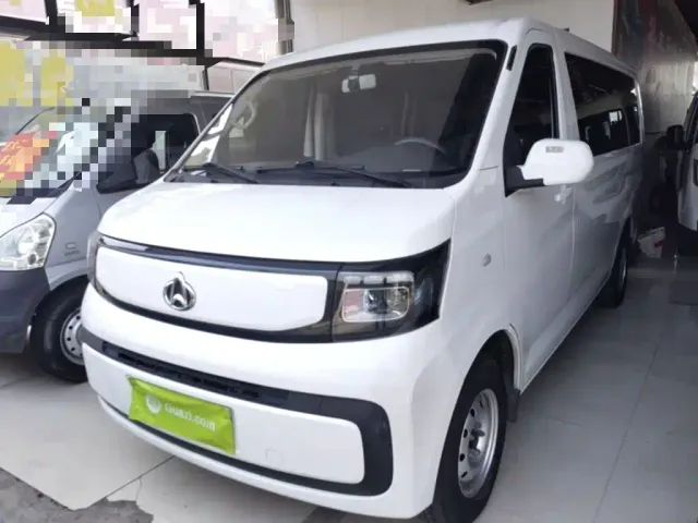 Фотография автомобиля — Changan Ruixing EM80