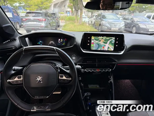 Peugeot 208 — Фото автомобиля 15