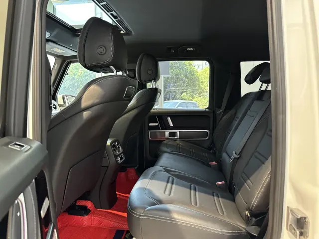 Mercedes-Benz G-Class — Фото автомобиля 15