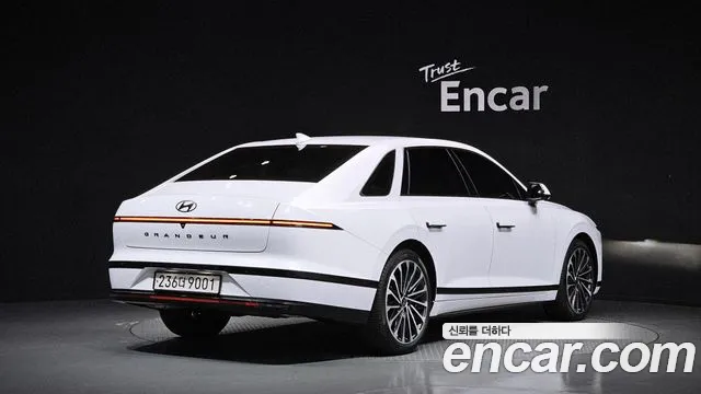 Hyundai Grandeur GN7 — Фото автомобиля 2