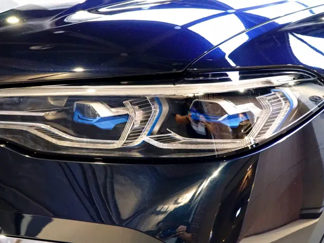BMW X7 — Фото автомобиля 4