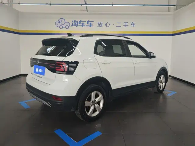 Volkswagen T-Cross — Фото автомобиля 3