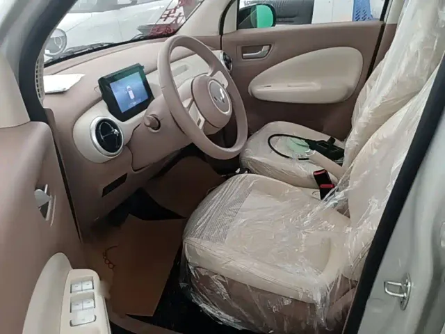 Wuling Hongguang Mini EV — Фото автомобиля 14